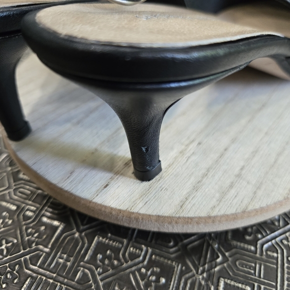 🐢 SAKS FIFTH AVENUE BLACK LEATHER SLINGBACKS Size 10 2.5" Heel - Picture 17 of 17